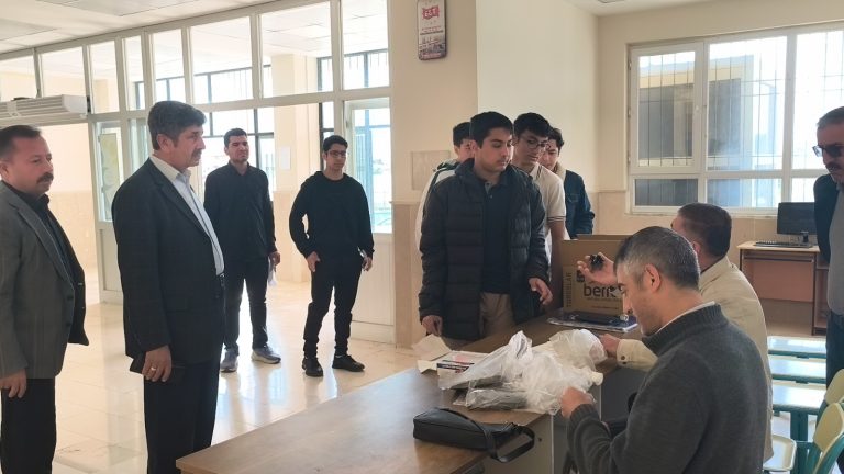 Anamur’da gençler umre ödülü için yarıştı!