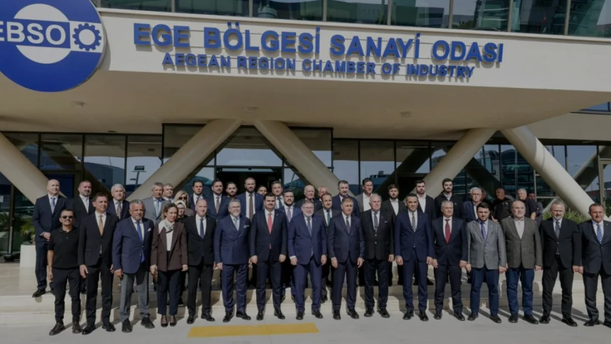 Cemil Tugay ve Eyyüp Kadir İnan İzmir Sanayisi İçin Bir Araya Geldi