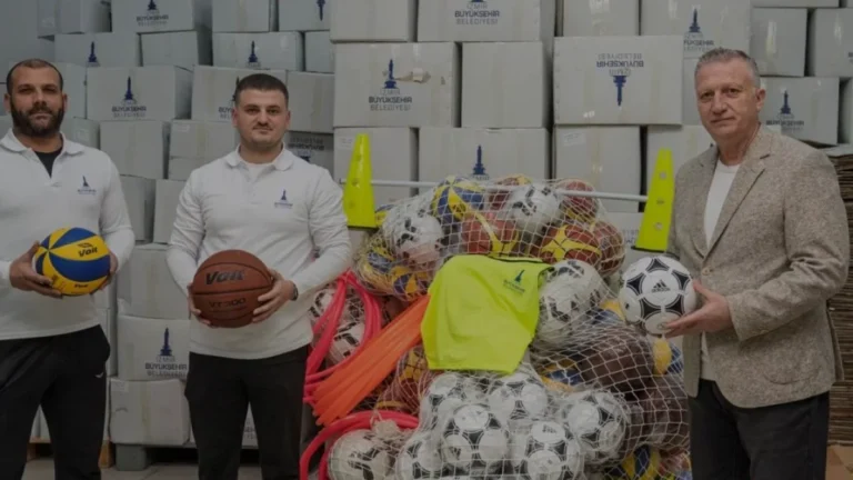 İzmir Büyükşehir Belediyesi amatör spor kulüplerine 36 milyon TL destek veriyor