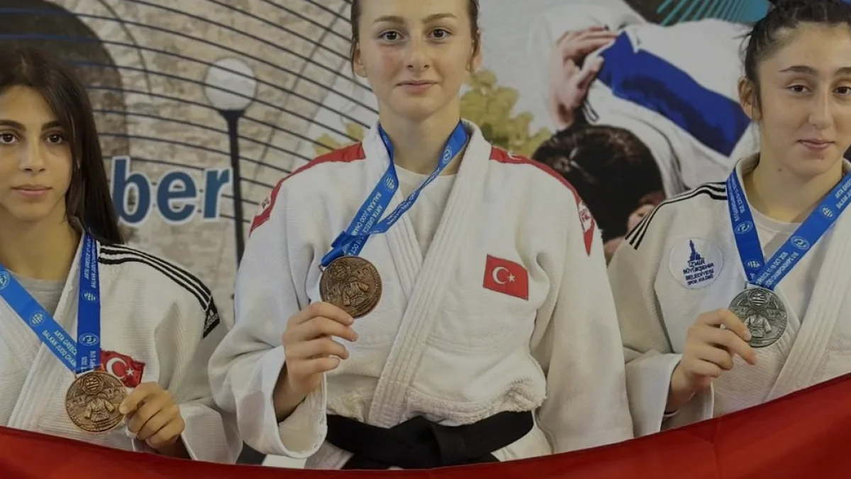 İzmirli Judocular Balkan Şampiyonasından Madalyalarla Döndü