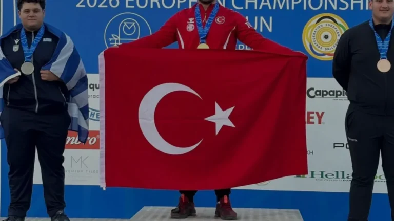 Kocaeli Kağıtspor sporcuları uluslararası arenada madalyalara ambargo koydu