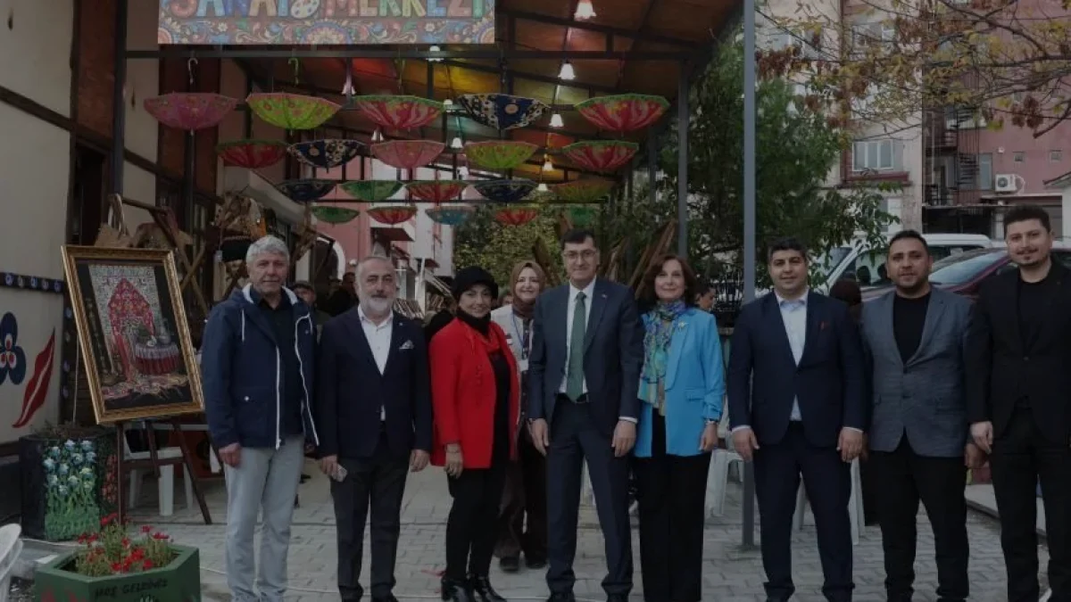 Kütahya Rüstem Paşa Sokağı Sanat Sokağı Olarak Hizmete Açıldı