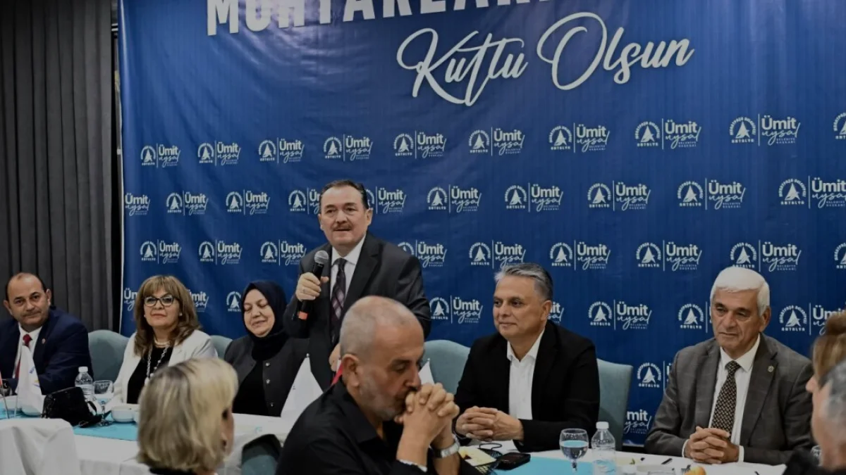Muratpaşa Belediye Başkanı Uysal Muhtarlarla Buluştu