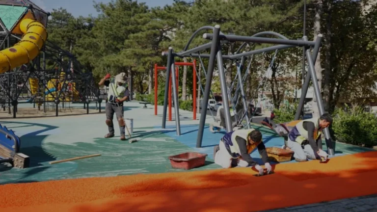 Yıldırım Belediyesi ilçe genelindeki parkları kışa hazırlıyor